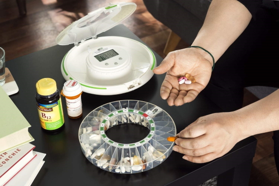 best automatic pill dispenser image 1